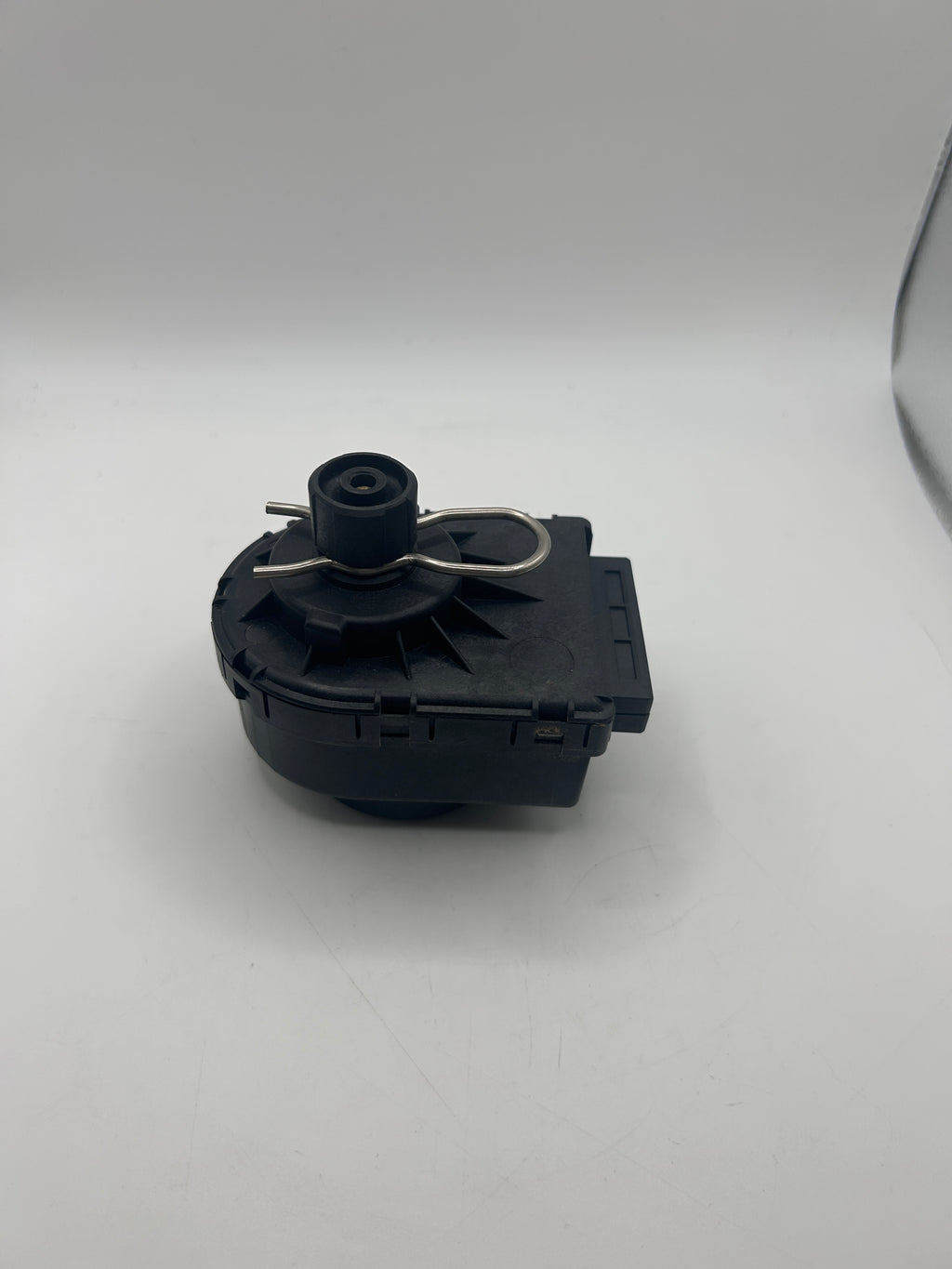 Bosch 87172043450 Junkers Motor für Umschaltventil