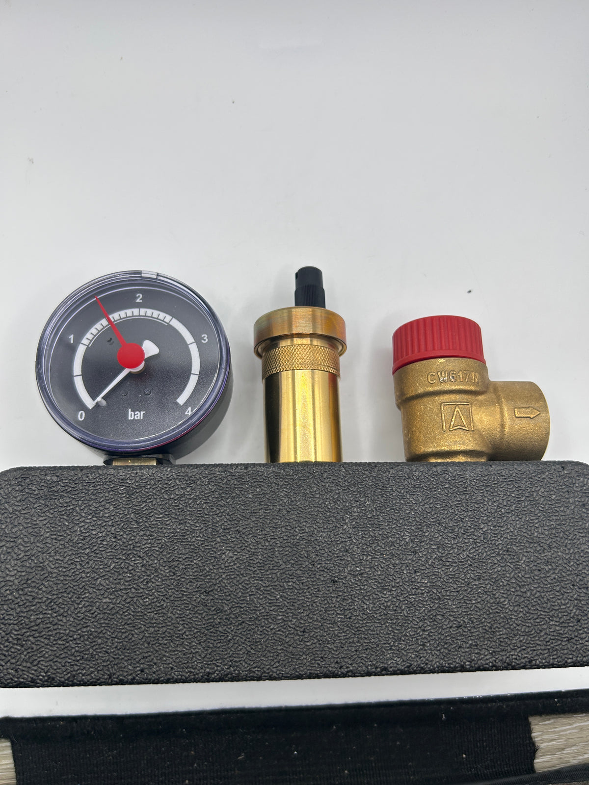 Bosch Kessel Sicherheits Set BSS11 - 8732931831 GC7000F / GC8000iF 15-50kW