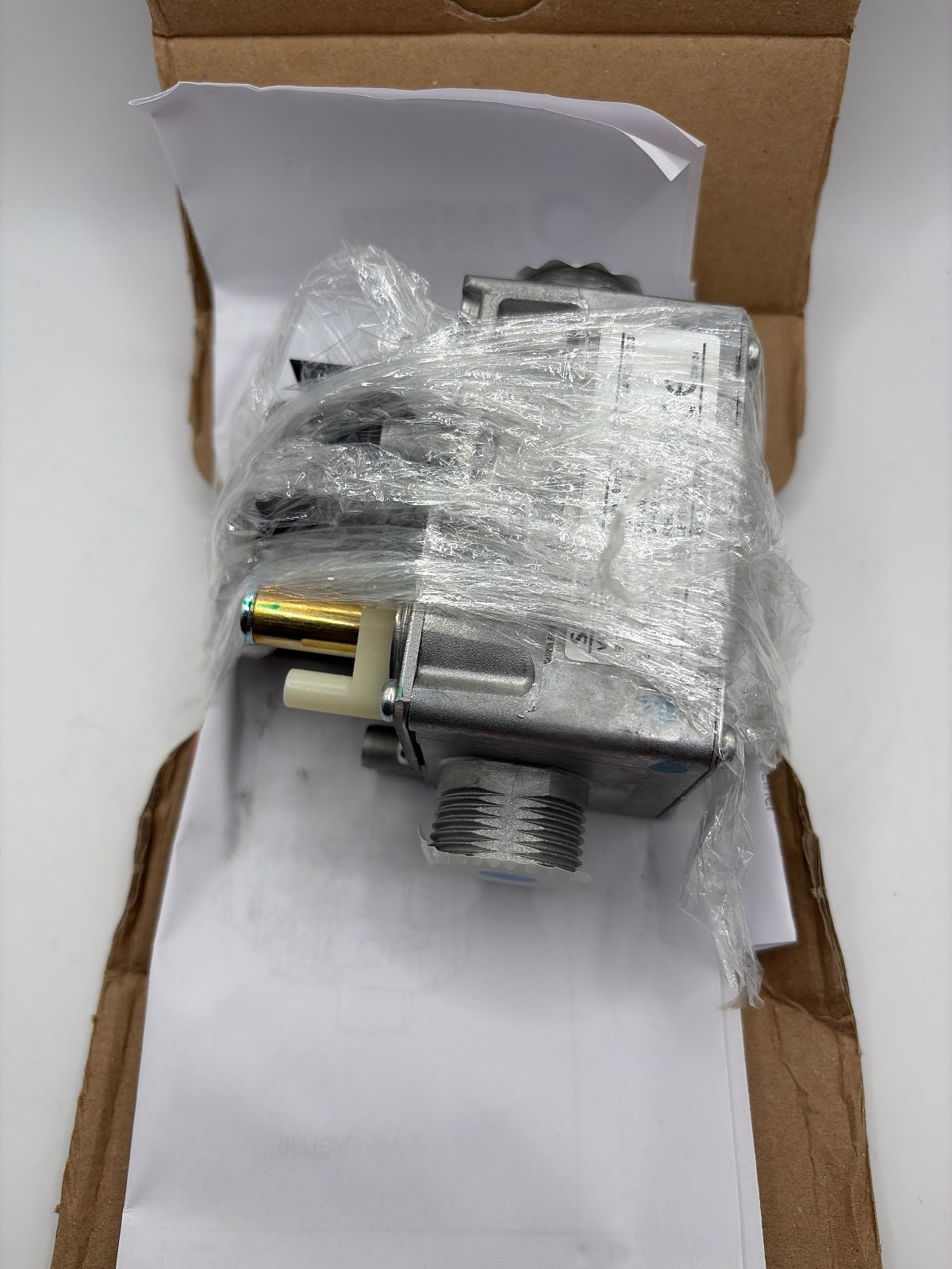 Brötje 7727679 Ersatzteil Gasventil VGU86S inkl. Adapter a. VGU86